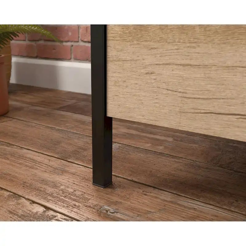 Market Commons Lateral File